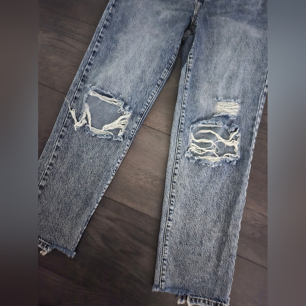 PacSun 90s Straight Leg Distressed Jeans 25 Light Wash - Picture 7 of 15